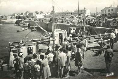 / CPSM FRANCE 85 "Ile de Noirmoutier, le port de l'Herbaudière"