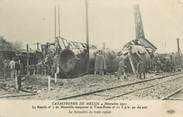 77 Seine Et Marne CPA FRANCE 77 "Melun, catastrophe de chemin de fer, 1913, la locomotive du rapide"