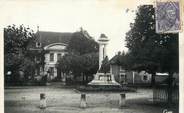 01 Ain / CPSM FRANCE 01 "Divonne les Bains, monument aux morts, la place"