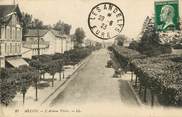 77 Seine Et Marne CPA FRANCE 77 "Melun, avenue Thiers"