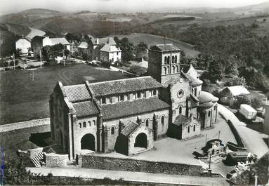 / CPSM FRANCE 03 "Chatel Montagne, église Romane"