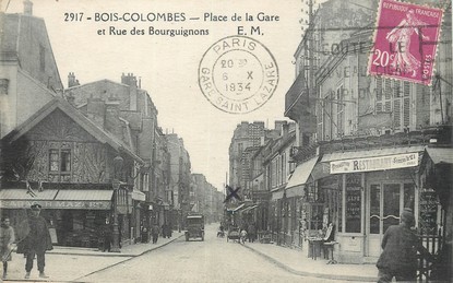 / CPA FRANCE 92 "Bois Colombes, place de la gare"