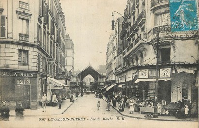 / CPA FRANCE 92 "Levallois Perret, rue du Marché"