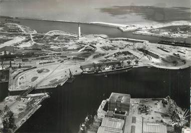 / CPSM FRANCE 59 " Dunkerque, le port à la gare maritime" 