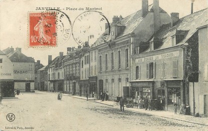 / CPA FRANCE 28 "janville, place du Martroi"