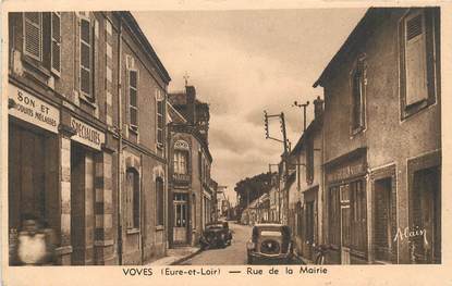 CPA FRANCE 28 "Voves, la rue de la Mairie"