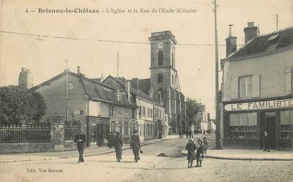 CPA FRANCE 10 "Brienne le Chateau, l'Eglise et la rue de l'Ecole militaire"