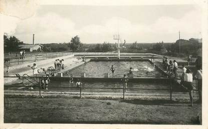 CPSM FRANCE 17 "Montendre, la Piscine"