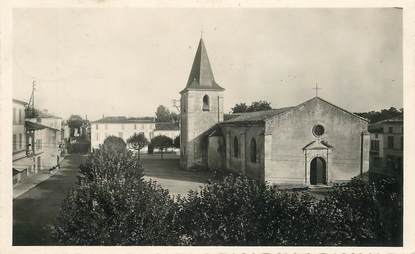 CPSM FRANCE  17 "Saujon, la place de l'Eglise"