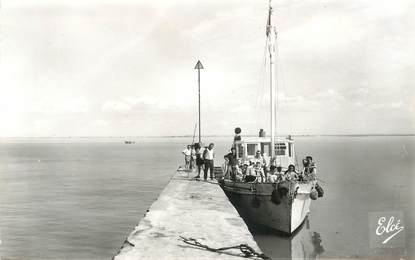 CPSM FRANCE  17 "Fouras, départ du bateau pour l'Ile d'Aix"