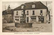 23 Creuse / CPA FRANCE 23 "Royère, place de la Mayade, la Fontaine"