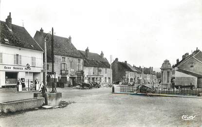 / CPSM FRANCE 21 "Vitteaux, place du monument aux morts"