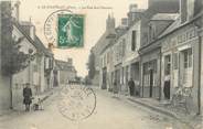 18 Cher / CPA FRANCE 18 "Le Chatelet, la rue des Chaumes"