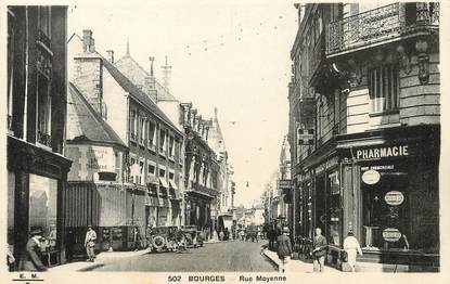 / CPA FRANCE 18 "Bourges, rue Moyenne"