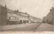 60 Oise / CPA FRANCE 60 "Breteuil, place de l'hôtel de ville et rue de la république"