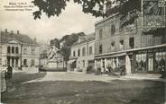 45 Loiret CPA FRANCE 45  "Gien, Place et monument aux morts"