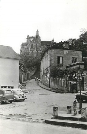 / CPSM FRANCE 60 "Chaumont en Vexin, l'église"