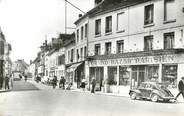 60 Oise / CPSM FRANCE 60 "Crépy en Valois, rue de Paris"