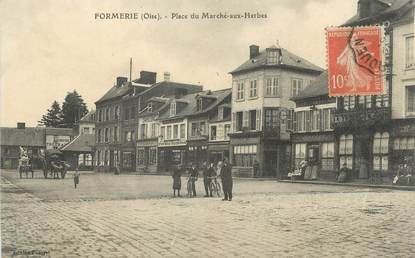 / CPA FRANCE 60 "Formerie, place du marché aux herbes"