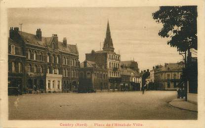 / CPA FRANCE 59 "Caudry, place de l'hôtel de ville"