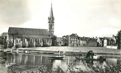 CPSM FRANCE 49 "Chalonnes sur Loire, Eglise Saint Maurille"