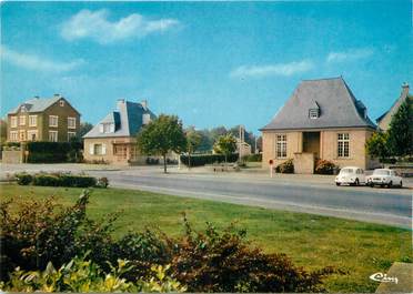 / CPSM FRANCE 50 "Pontaubault, la mairie, la poste"