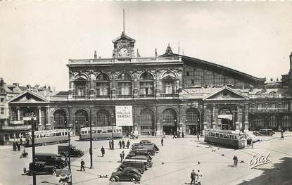 / CPSM FRANCE 59 "Lille, la gare" / AUTOMOBILE