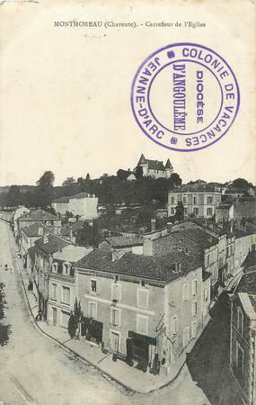 / CPA FRANCE 16 "Montmoreau, carrefour de l'église"