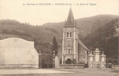 CPA FRANCE 64 "Env. de Mauléon, Barcus, la place de l'Eglise"