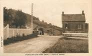 27 Eure / CPA FRANCE 27 "Fontaine sous Jouy, place de Launay"