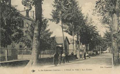 / CPA FRANCE 19 "Le Lonzac, hôtel de ville, les écoles"