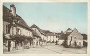 19 Correze / CPA FRANCE 19 "Monceaux, la place"