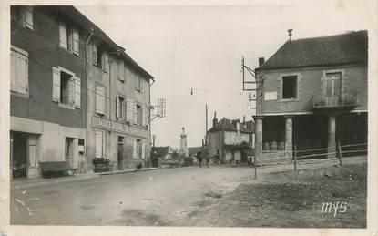 / CPSM FRANCE 19 "Ayen, le monument et la place"