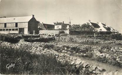 / CPSM FRANCE 56 "Saint Julien de Quiberon, vue sur le village"