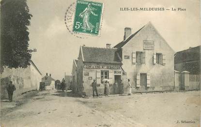 CPA FRANCE 77 "Isles les Meldeuses, la Place"