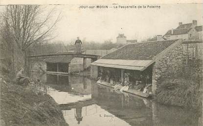 CPA FRANCE 77 "Jouy sur Morin, la Passerelle de la poterne, les laveuses"