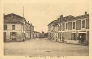 33 Gironde / CPA FRANCE 33 "Laruscade, rue de l'église"