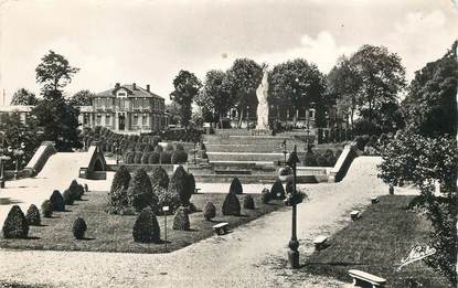 CPSM FRANCE 31 "Muret, le jardin et le monument Clément Ader"