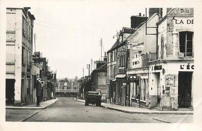 / CPSM FRANCE 28 "La Loupe, avenue de la gare"