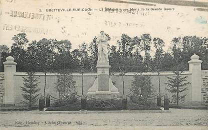 CPA FRANCE 14 "Bretteville sur Odon, le monument aux morts"
