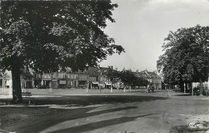 / CPSM FRANCE 36 "Aigurande, place du champ de foire"