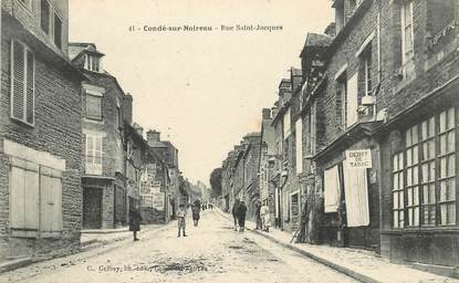 CPA FRANCE 14 "Condé sur Noireau, rue Saint Jacques"