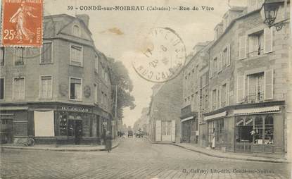 CPA FRANCE 14 "Condé sur Noireau, rue de Vire  "