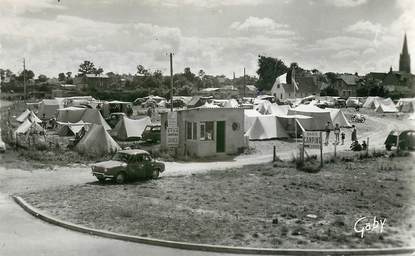 CPSM FRANCE 14 "Bernières sur Mer, le camping" / AUTOMOBILE