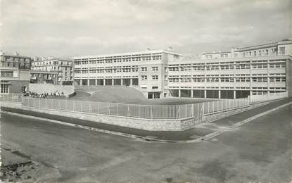 CPSM FRANCE 29 "Brest, groupe scolaire Jean Macé"