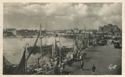 CPSM FRANCE 29 "Concarneau, les Quais et le Port"