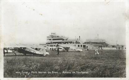 CPSM FRANCE 69 "Lyon, Port Aérien de Bron, aviation"