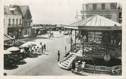 80 Somme / CPSM FRANCE 80 "Cayeux sur Mer, l'entrée de la plage"