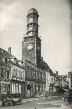 / CPSM FRANCE 80 "Doullens, le Beffroi"