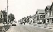 80 Somme / CPSM FRANCE 80 "Fort Mahon plage, l'avenue de la plage "